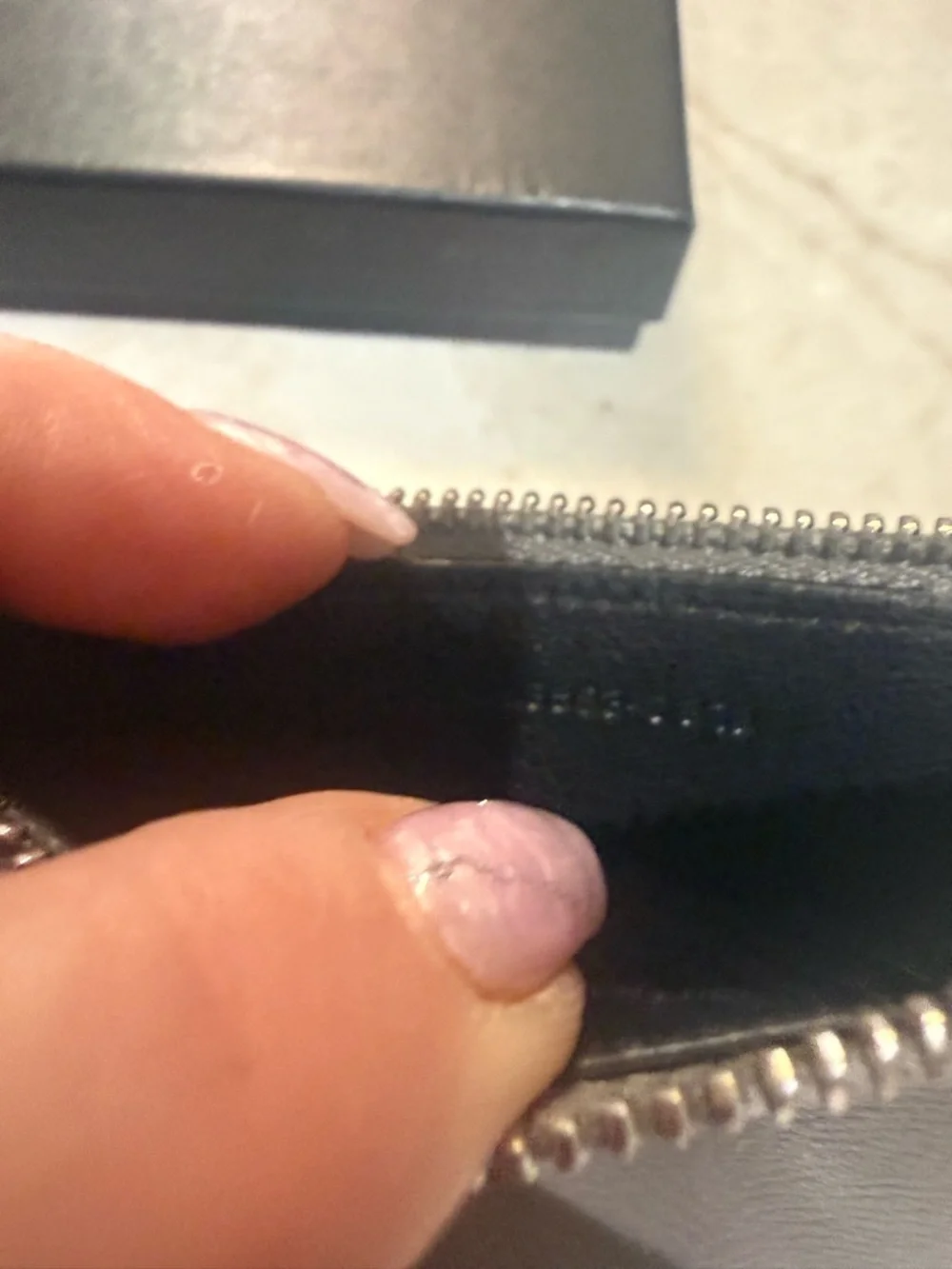 SAINT LAURENT FRAGMENTS ZIPPED CARD CASE IN GRAIN DE POUDRE LEATHER
Full set - Picture 8 of 8